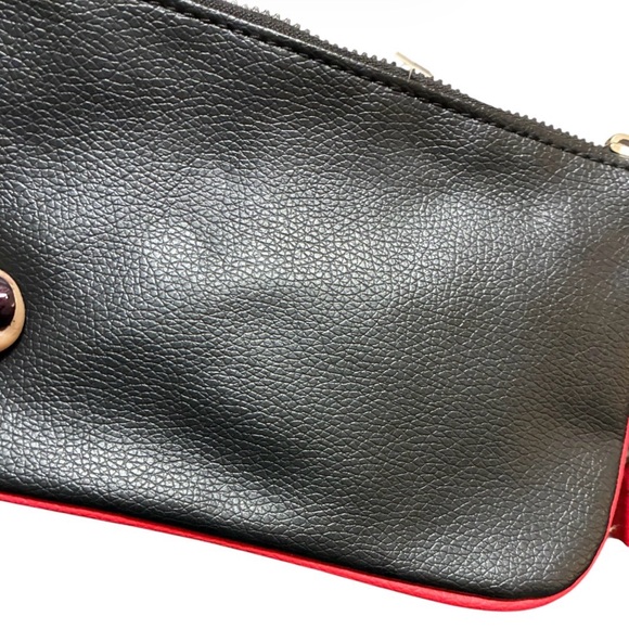 DISNEY MINNIE MOUSE Red & Black
Wristlet Zipper - Picture 3 of 12